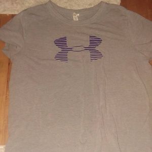 🌻 UNDER ARMOUR T-SHIRT 🌻 3 FOR $15 🌻